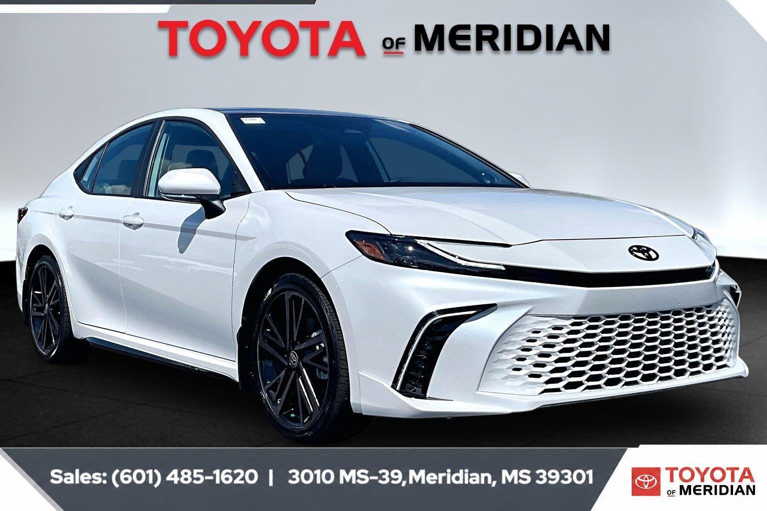 Used 2026 Wind Chill Pearl Toyota XSE image 1