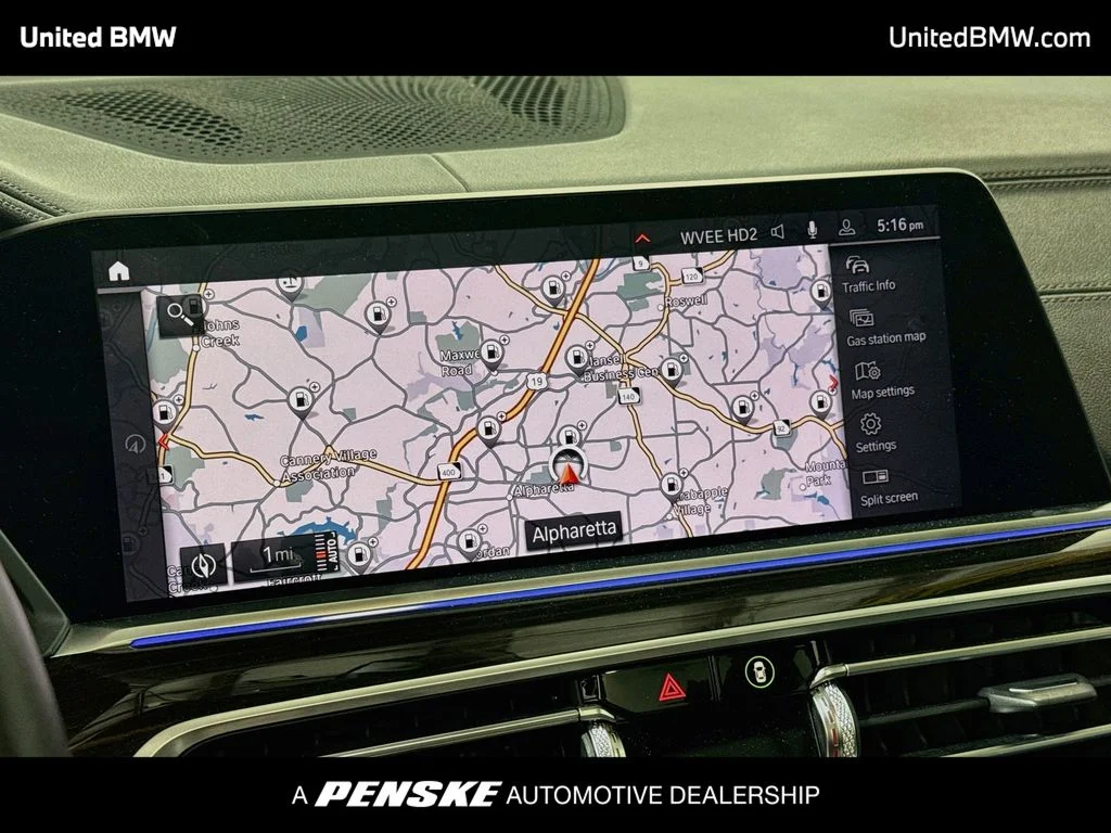 Used 2020 Dark Graphite BMW xDrive40i image 10
