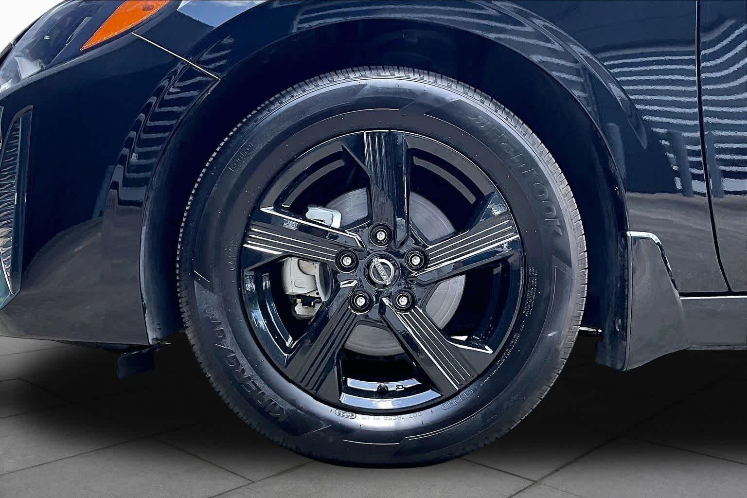 Used 2025 Super Black Nissan SV image 11