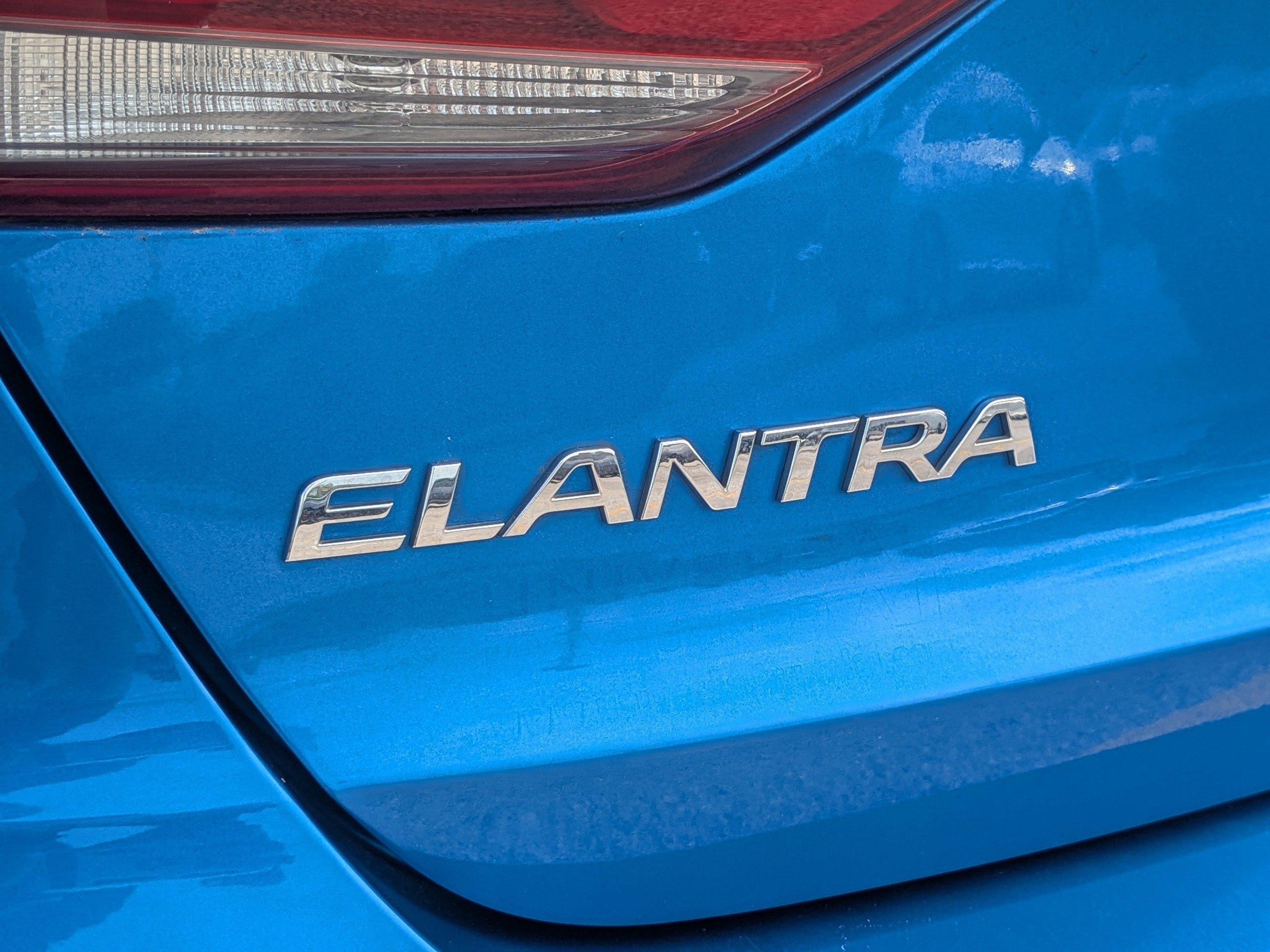 2017 Hyundai Elantra Limited - Photo 33