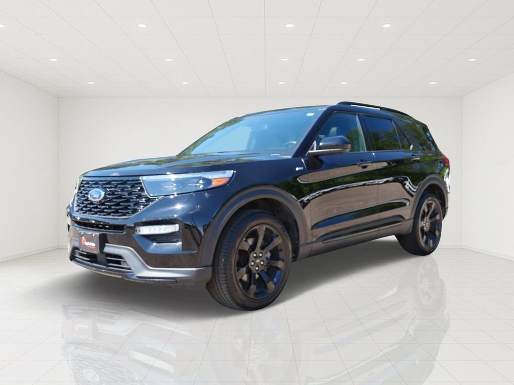 Certified Used 2023  Ford ST-Line image 2