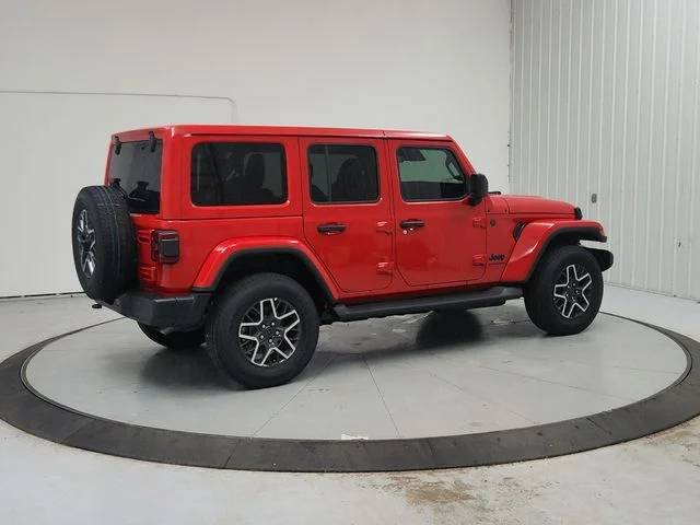 New 2026 Firecracker Red Clear-Coat Exterior Paint Jeep Sahara image 8