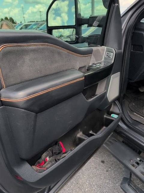 Used 2024 Gray Ford Platinum image 11