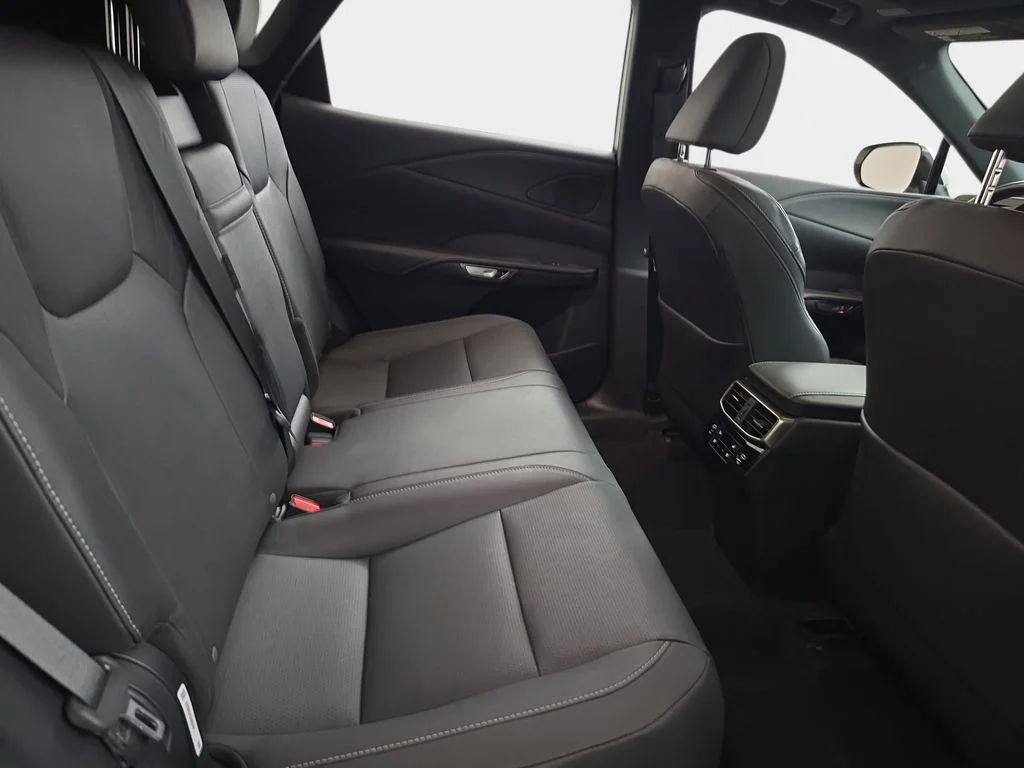 Used 2023 White Lexus 350 Premium Plus image 13