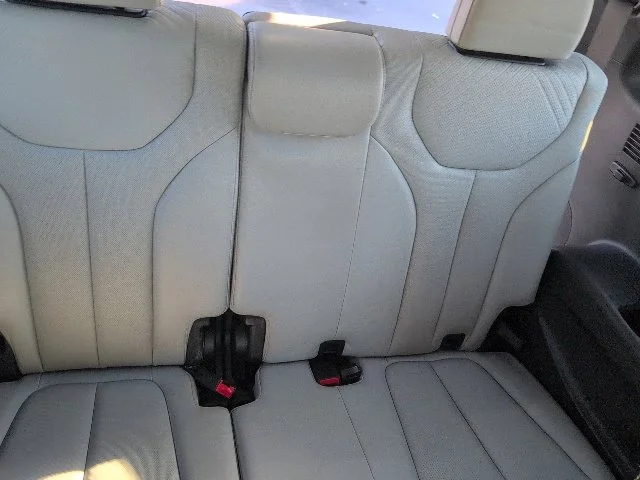 Used 2025 White Hyundai SEL image 16