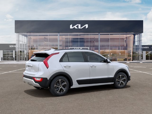New 2026 Snow White Pearl Kia EX image 6