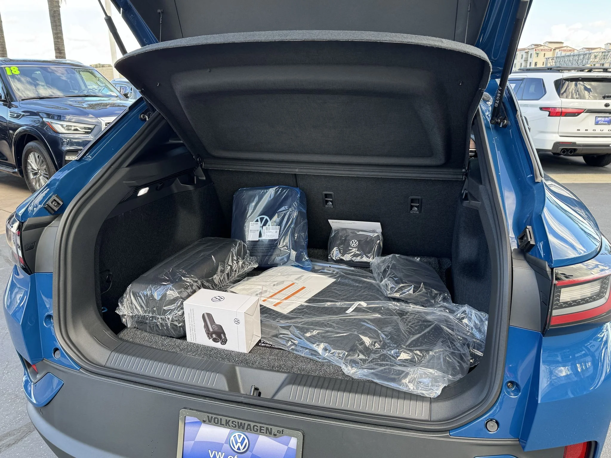 New 2026 Mountain Lake Blue Metallic Volkswagen Pro image 35
