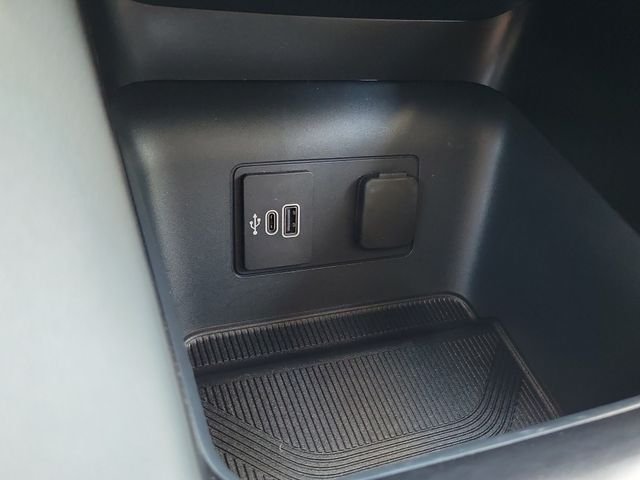 Used 2026 Star White Ford Active image 11