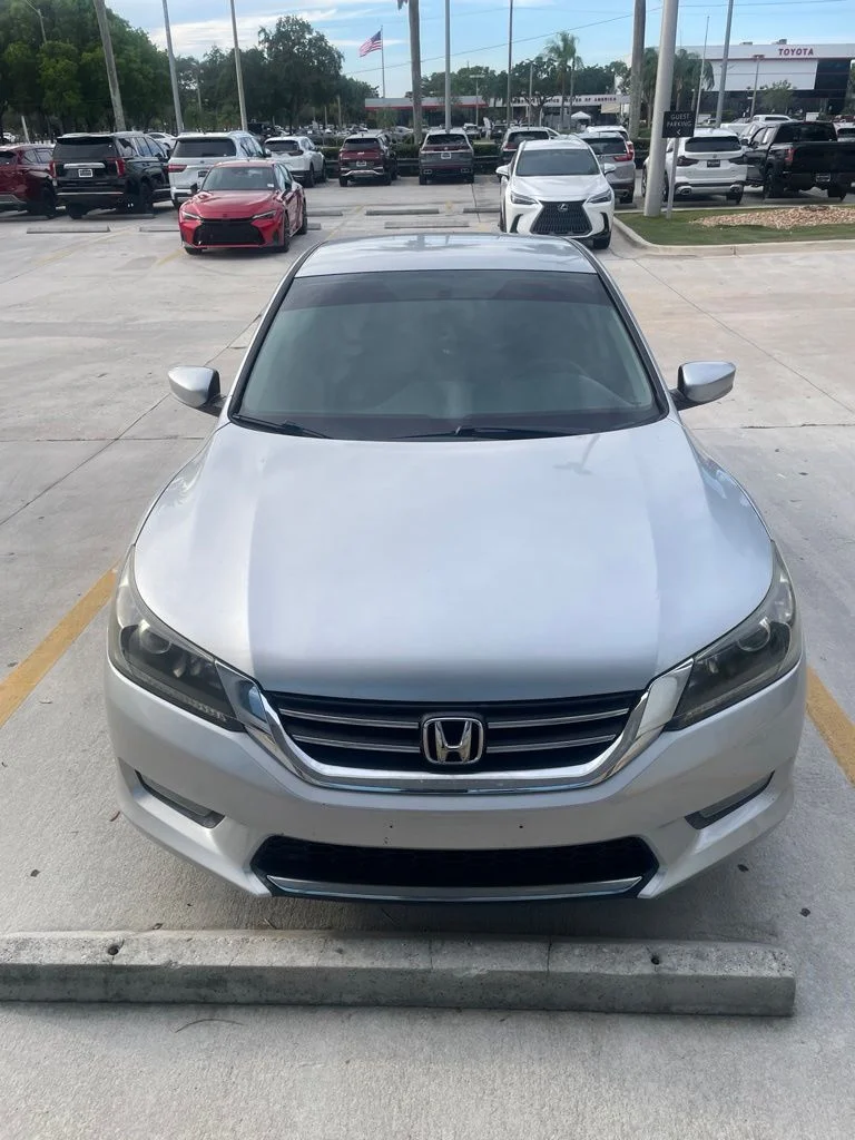 Used 2014 Alabaster Silver Metallic Honda Sport image 5