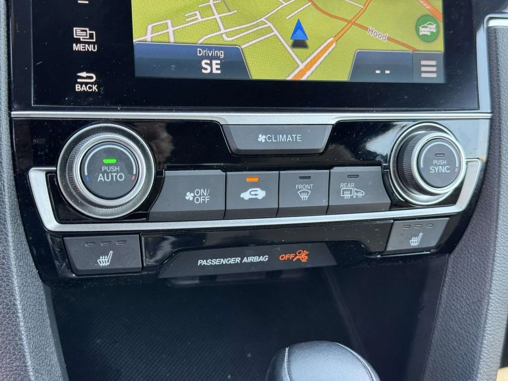 Used 2016  Honda Touring image 20