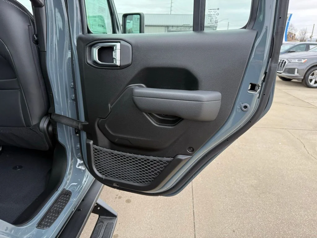 New 2026 Anvil Clear-Coat Exterior Paint Jeep Sport image 24