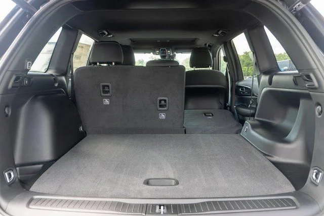New 2026 Gray Jeep Laredo X image 9