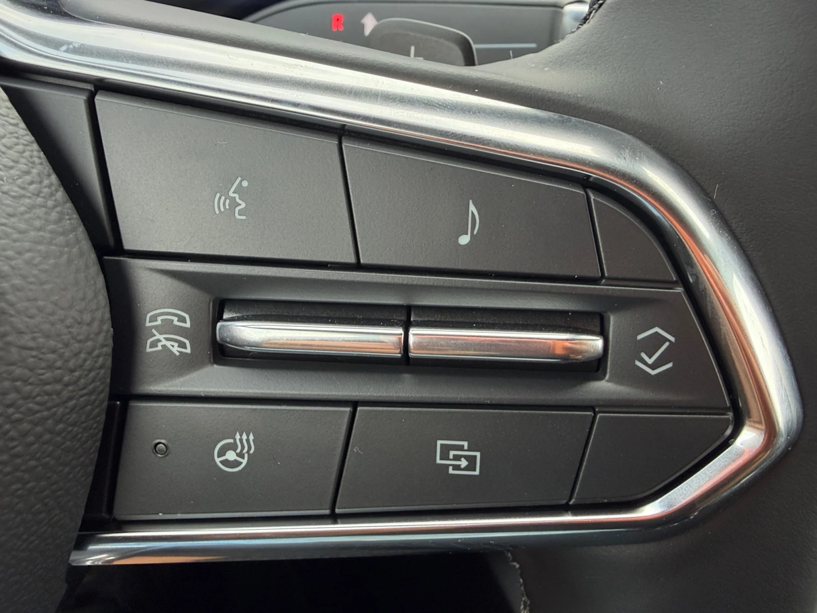 New 2027 Mosaic Black Metallic Chevrolet LT image 23