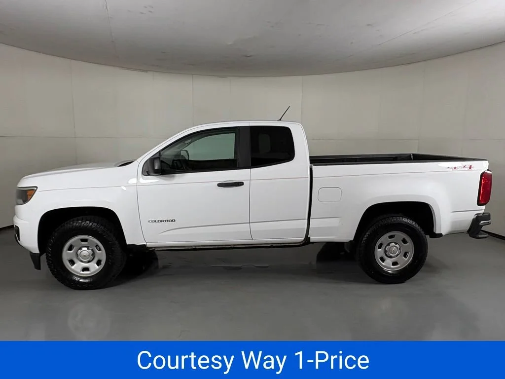 Used 2018 SUMMIT WHITE Chevrolet 4WD Work Truck image 7