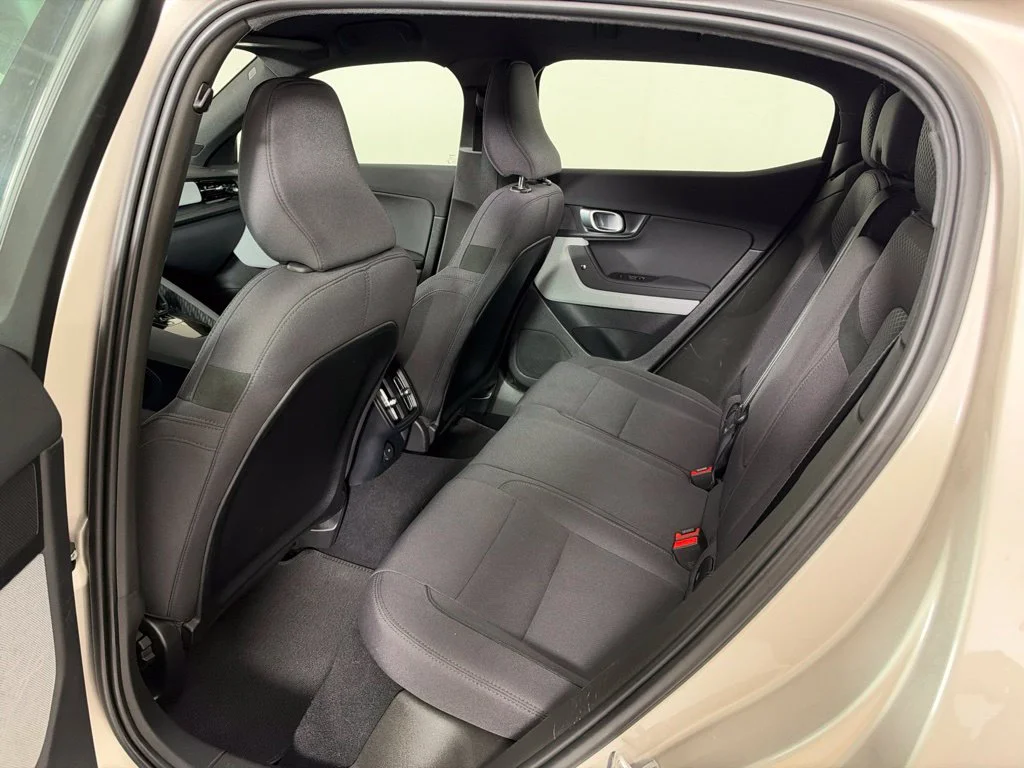 Used 2024 Gray Polestar Long Range Dual Motor image 23
