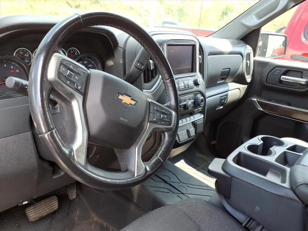 Used 2019 Satin Steel Metallic Chevrolet LT image 18