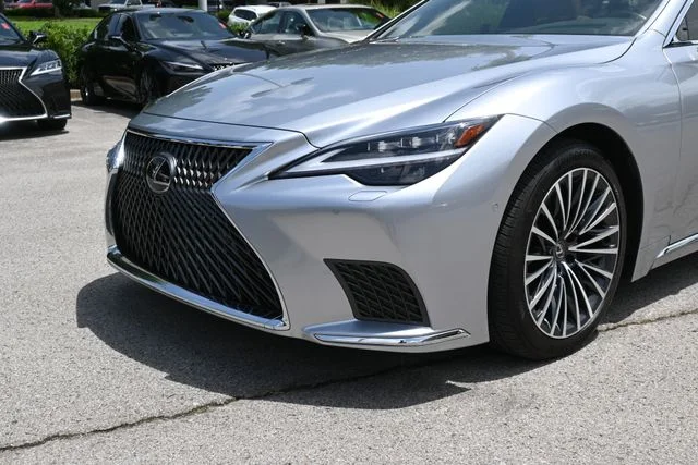 Certified Used 2024 IRIDIUM Lexus 500 Base image 12