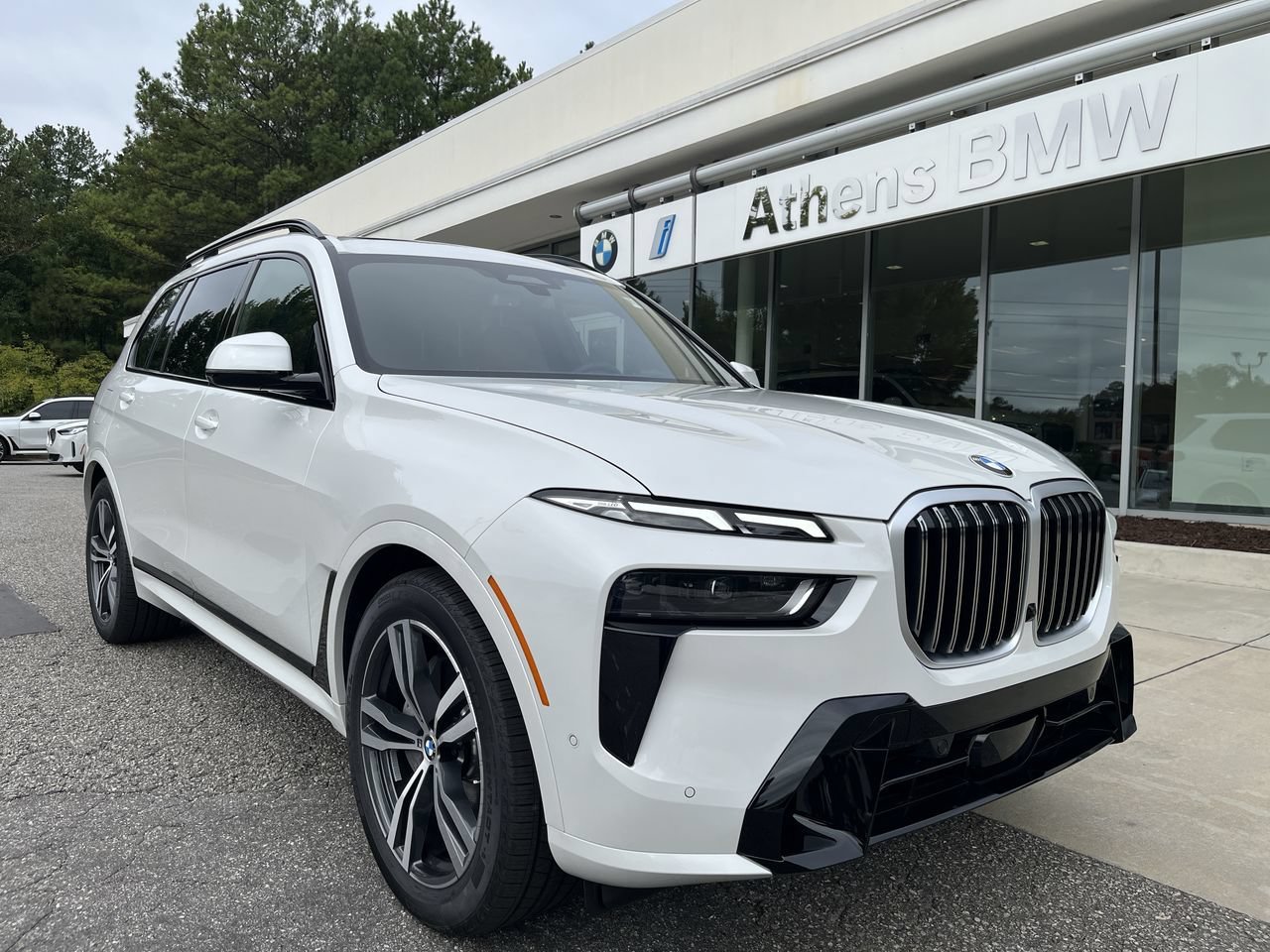 2027 BMW X7