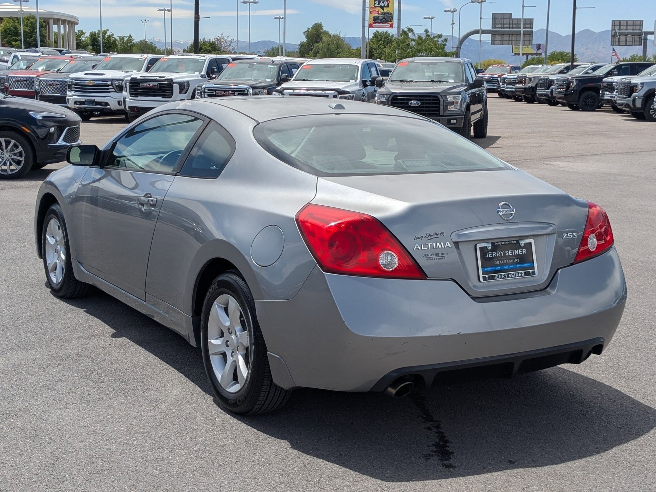 Used 2009 Precision Gray Metallic Nissan 2.5 S image 3
