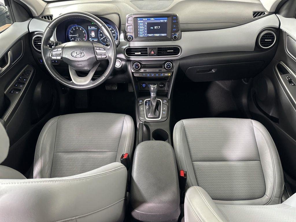 Used 2020 Ultra Black Hyundai Limited image 2