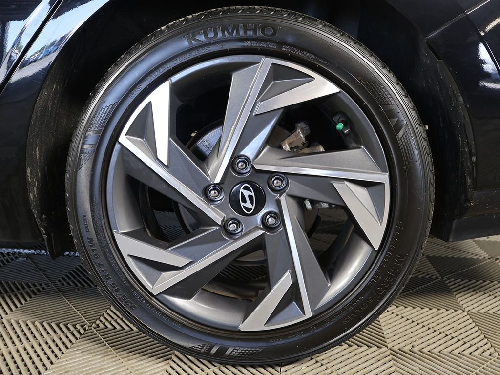 2024 Hyundai Elantra SEL - Photo 21