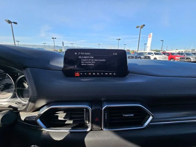 Used 2018 Sonic Silver Metallic Mazda Grand Touring image 14