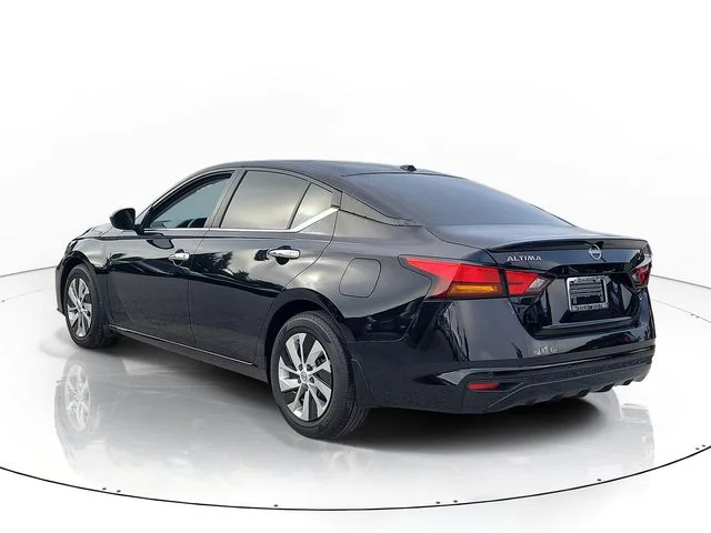 Used 2025 Black Nissan 2.5 S image 7