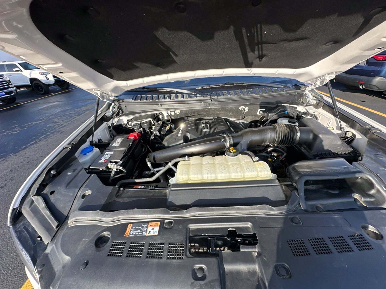 Used 2019 White Lincoln Reserve image 51