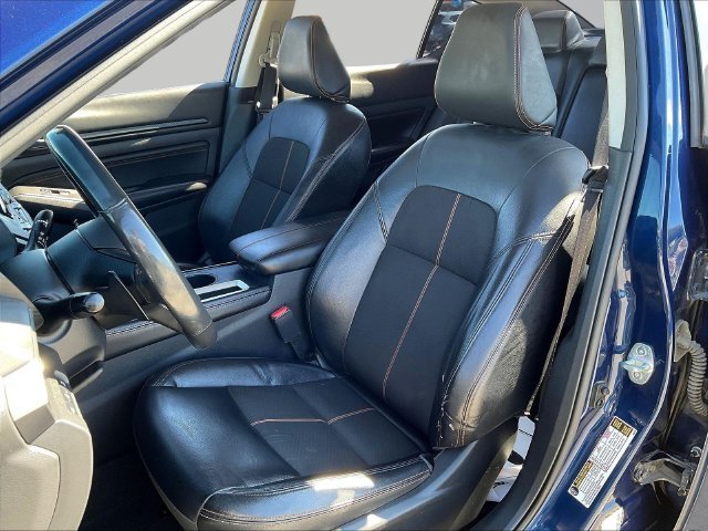 Used 2022 Blue Nissan 2.5 SR image 21