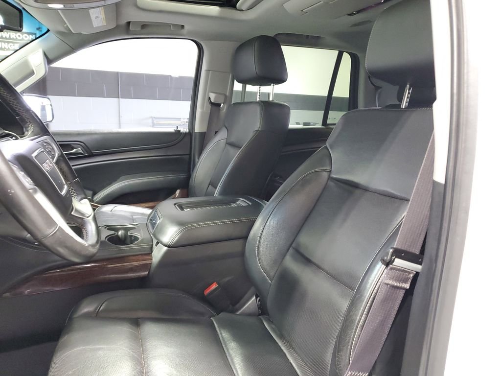 Used 2016 White Frost Tricoat GMC SLT image 19