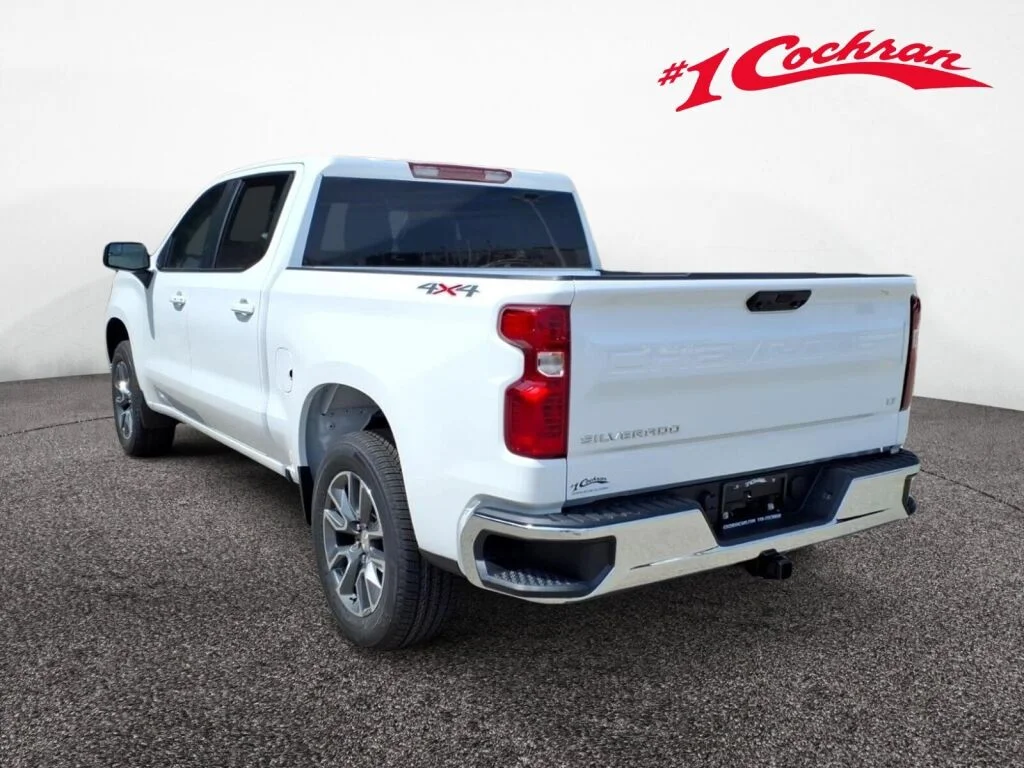 New 2026 Summit White Chevrolet LT image 4