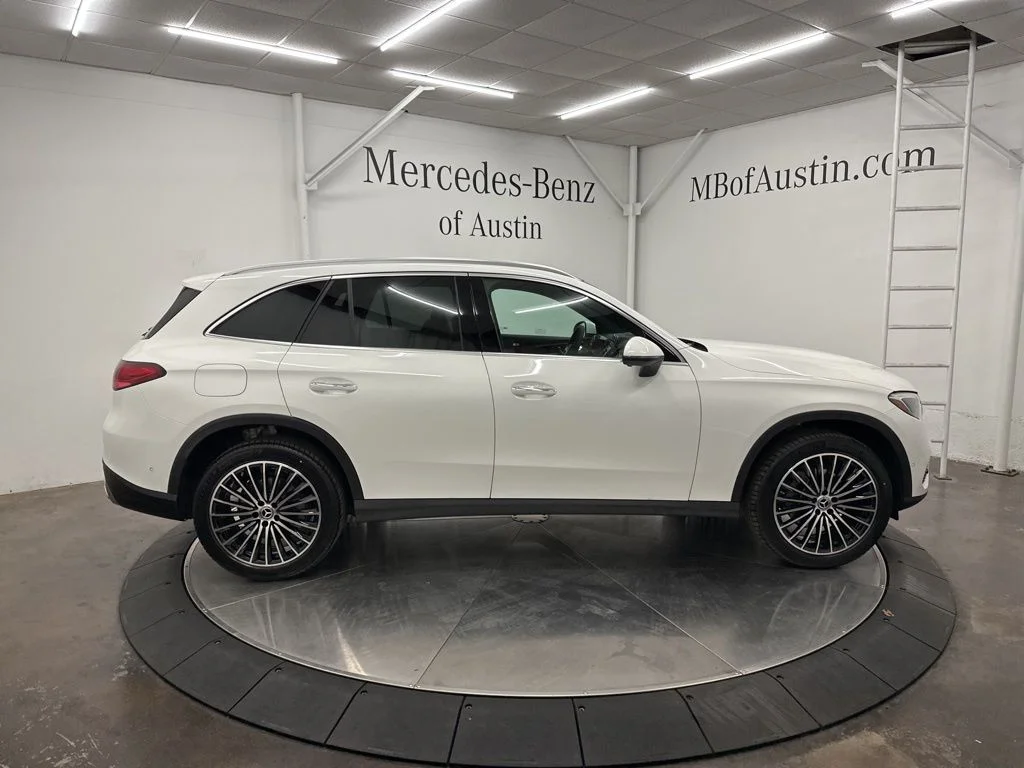 Used 2026 White Mercedes-Benz GLC 300 image 8