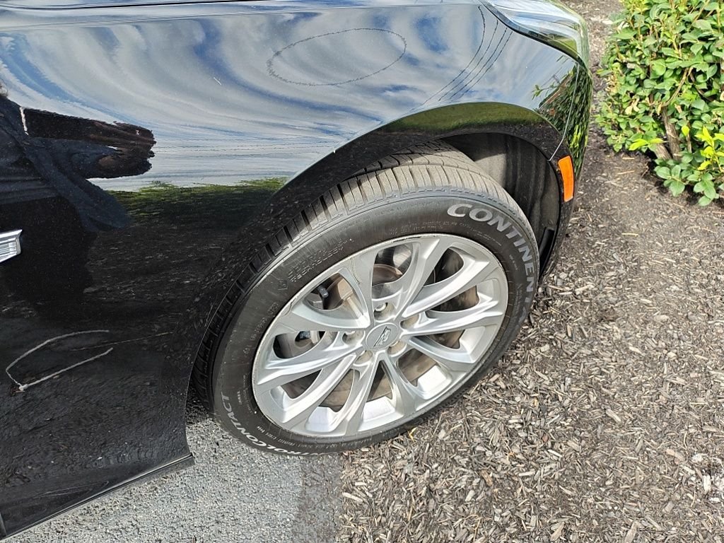 Used 2020 Black Cadillac Premium Luxury image 9