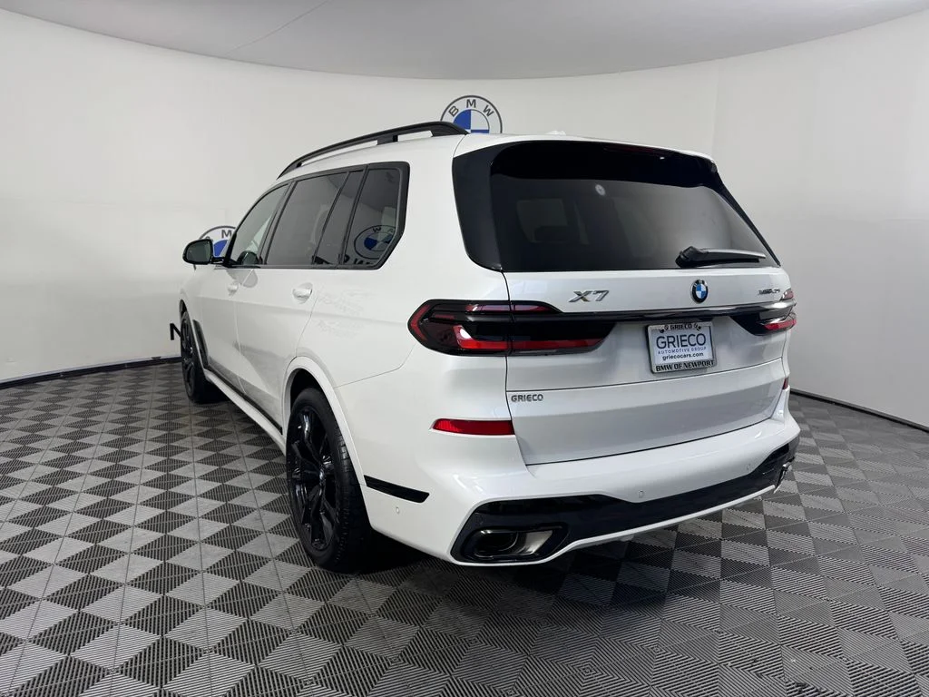 New 2027 Mineral White Metallic BMW xDrive40i image 8