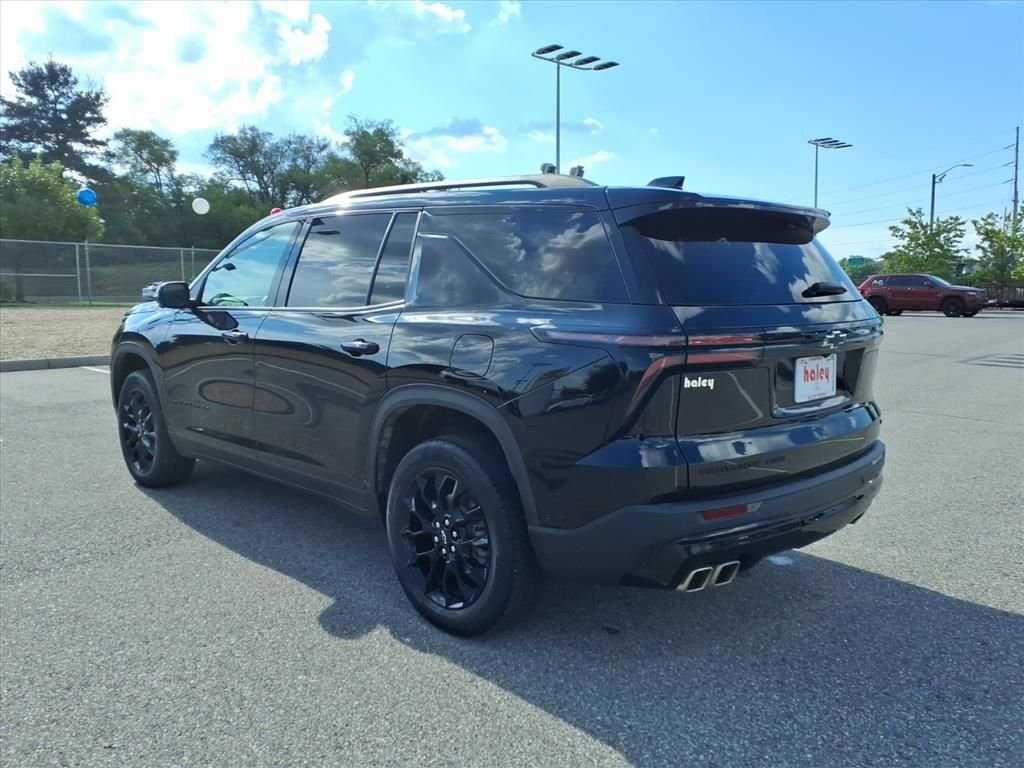 Used 2024 Black Chevrolet LT image 7