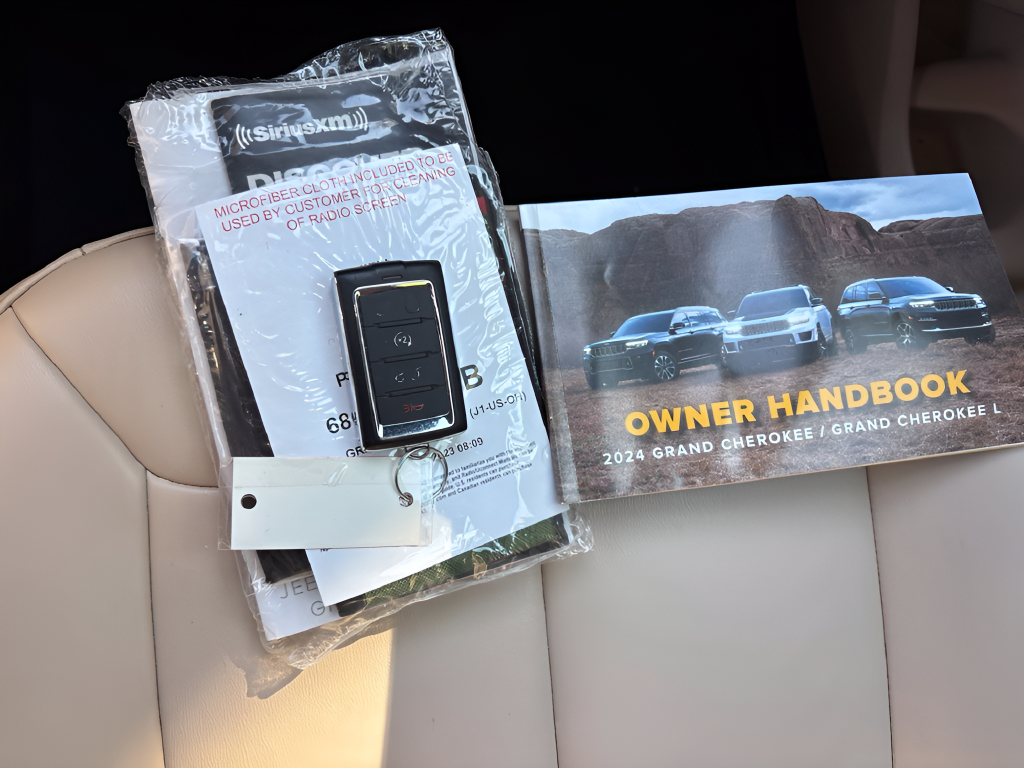 Certified Used 2024 Gray Jeep 4xe image 18