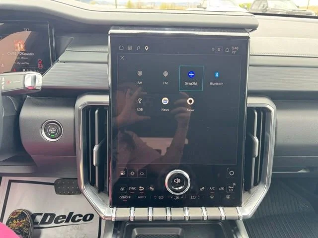 Certified Used 2025 Summit White GMC AT4 image 33