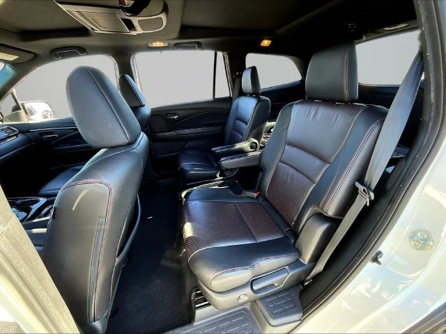 Used 2021  Honda Black Edition image 27