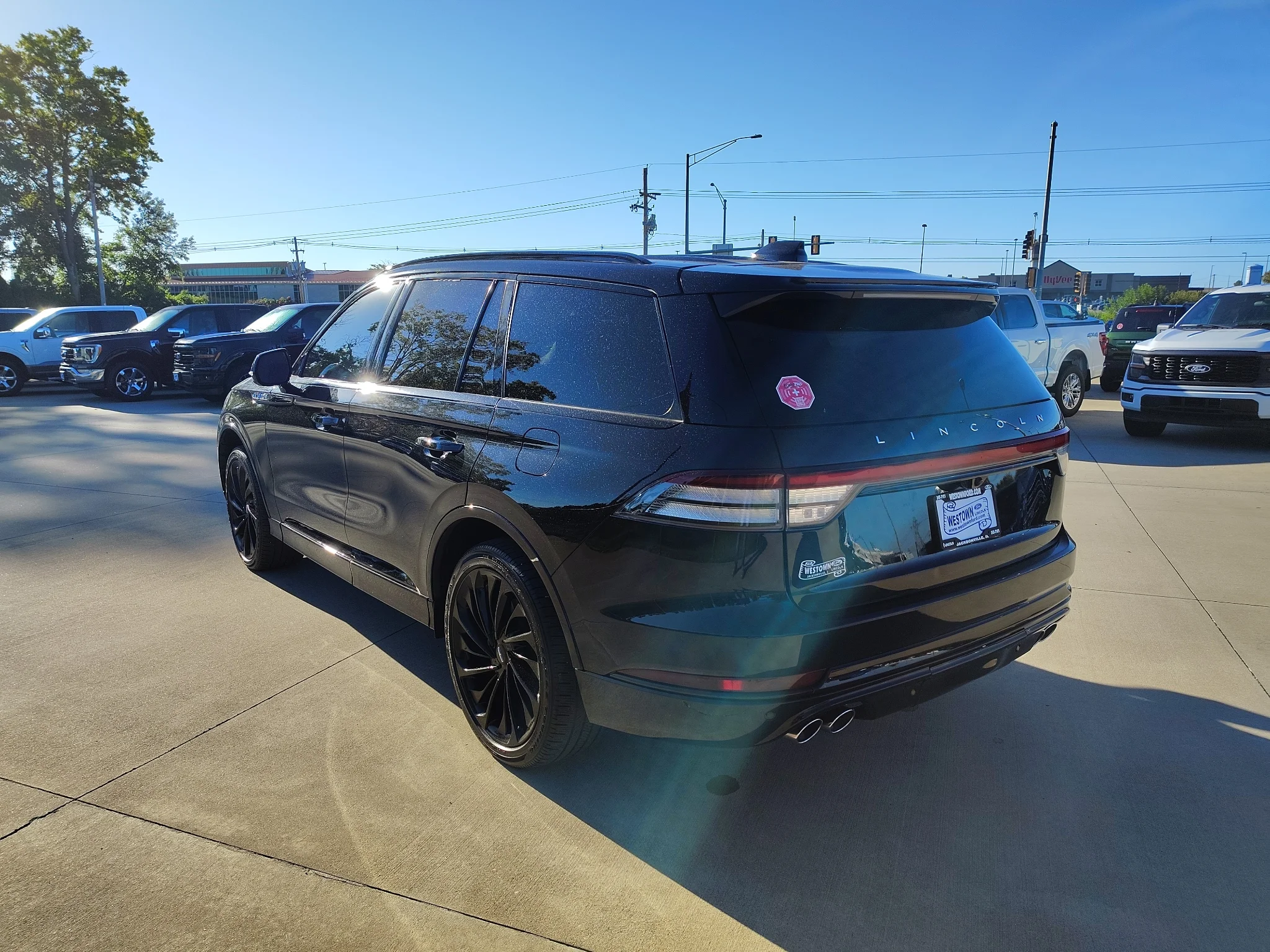 Used 2025 Infinite Black Metallic Lincoln Reserve image 6