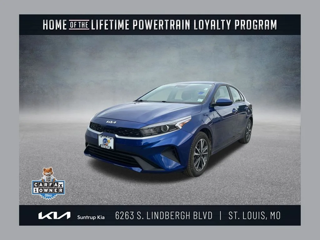 2023 Kia Forte LXS AT's photo