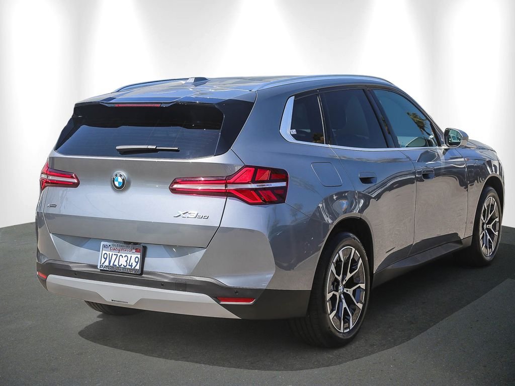 Used 2026 Skyscraper Grey Metallic BMW 30 xDrive image 6