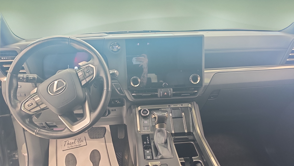 Certified Used 2024  Lexus 550 Premium+ image 20