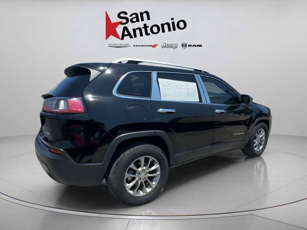 Used 2019 Black Jeep Latitude Plus image 15