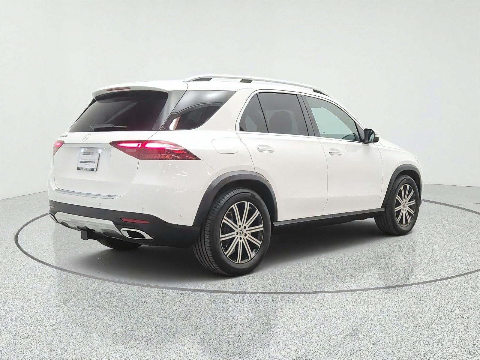 Certified Used 2026 Polar White Mercedes-Benz GLE 350 SUV image 5