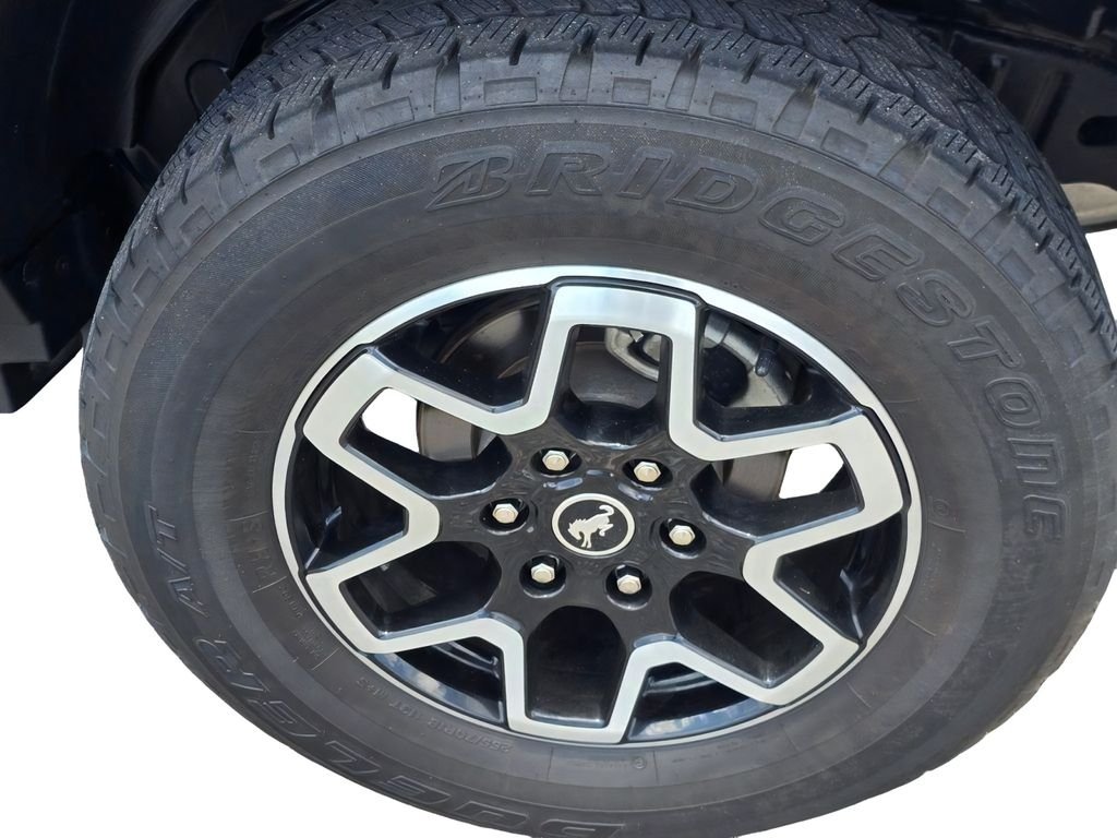 Used 2023 Gray Ford Outer Banks image 11