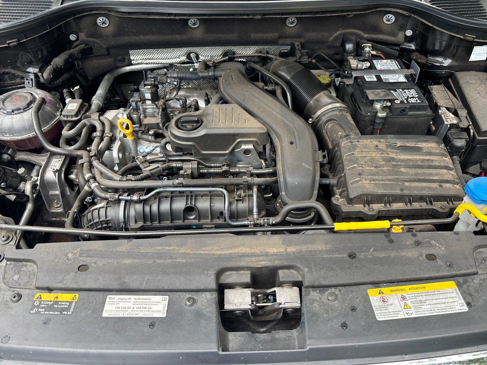 Used 2023 Deep Black Pearl Volkswagen SE image 9