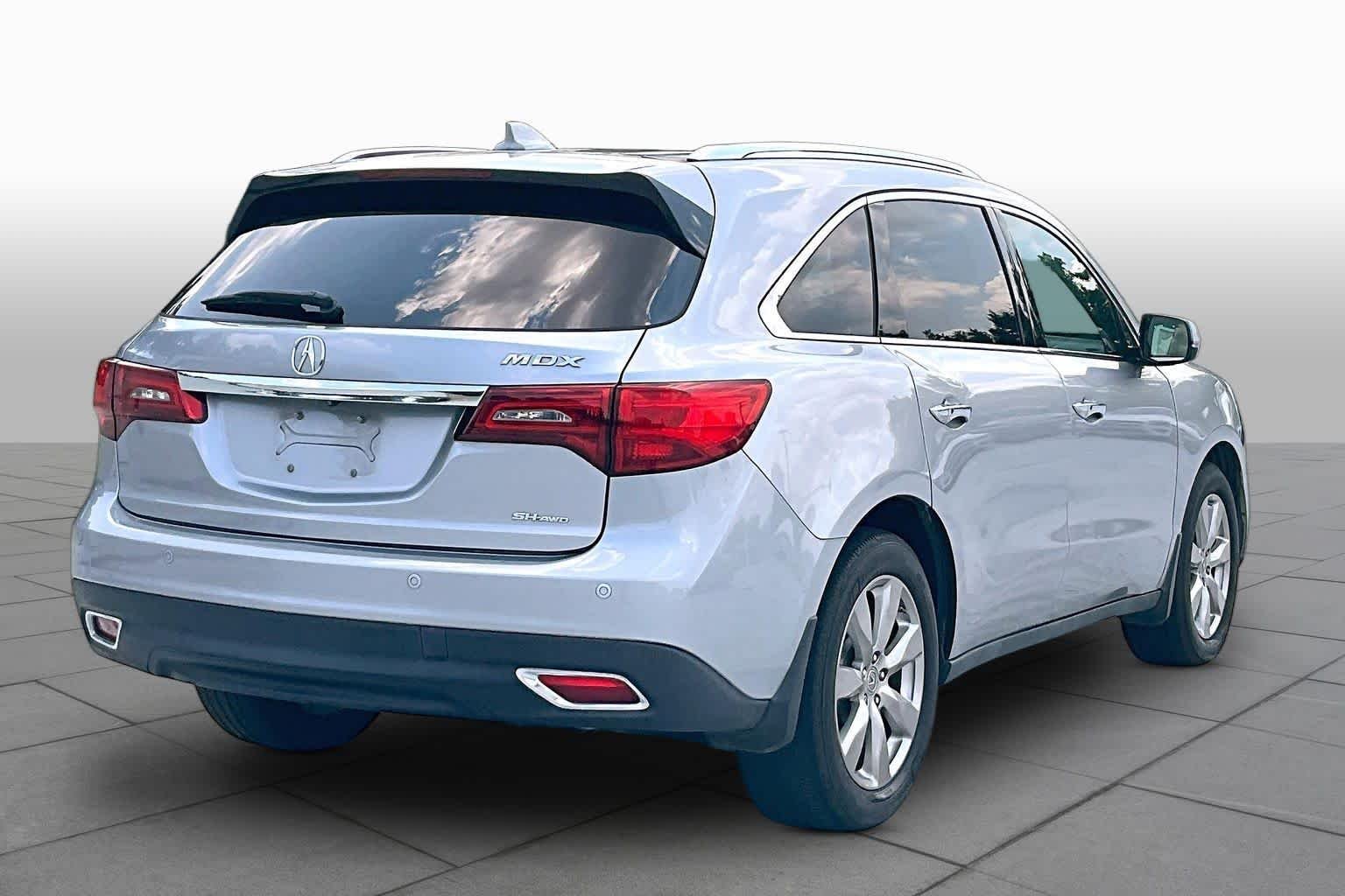 Used 2016 Graphite Luster Metallic Acura w/Advance image 13