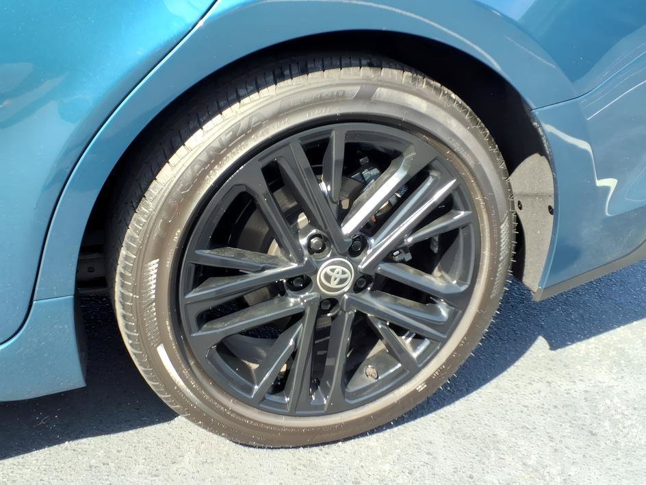 Used 2026 Ocean Gem/Black Toyota SE image 9