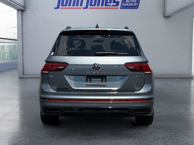 Used 2024 Gray Volkswagen 2.0T SE R-Line Black image 4