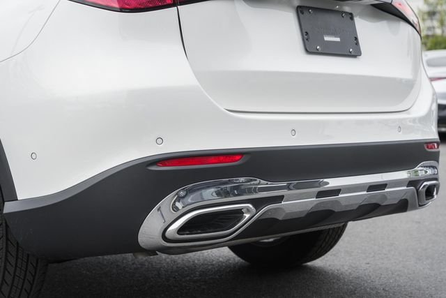New 2026 Polar White Mercedes-Benz GLC 300 image 9